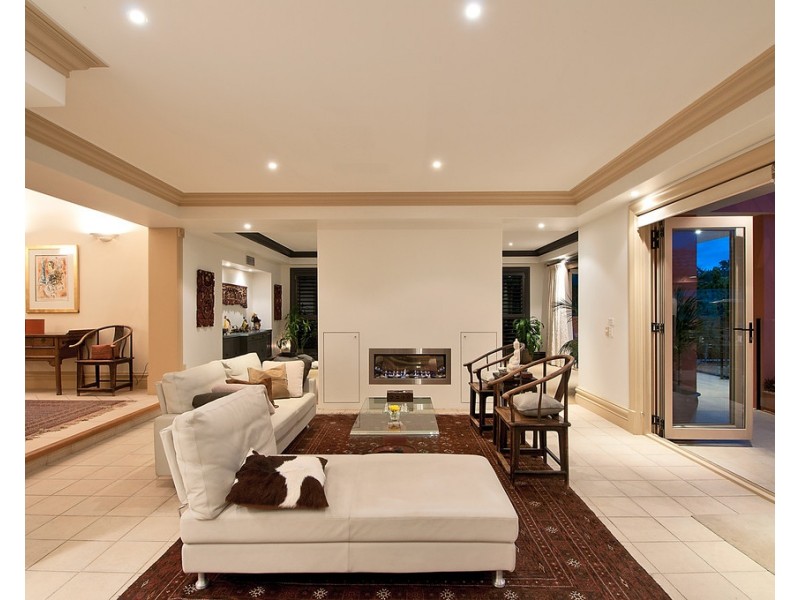 121/40 Cotlew Street East, Southport QLD 4215