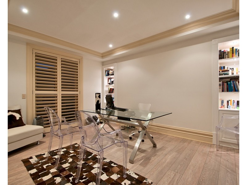 121/40 Cotlew Street East, Southport QLD 4215