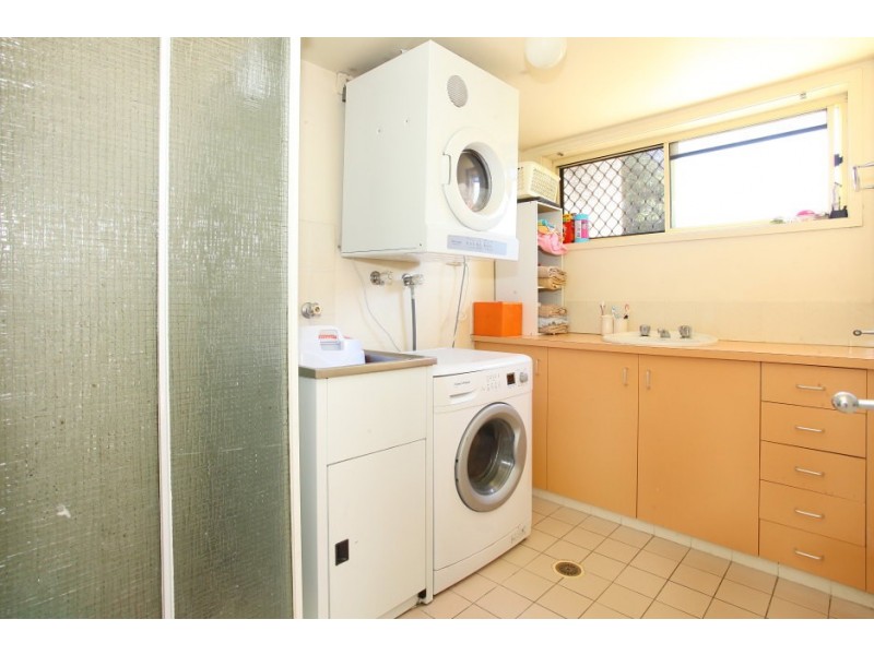 3/10 Brisbane Rd, Labrador QLD 4215
