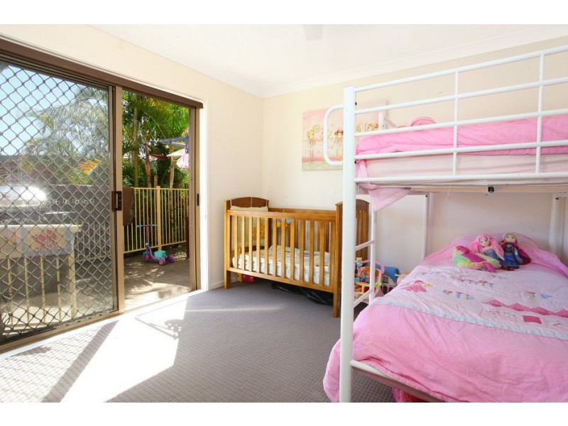3/10 Brisbane Rd, Labrador QLD 4215