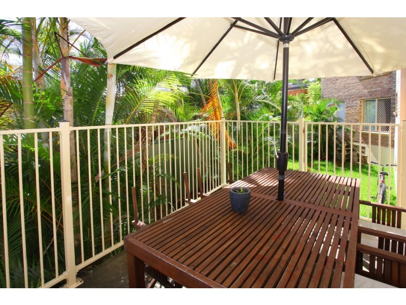 3/10 Brisbane Rd, Labrador QLD 4215
