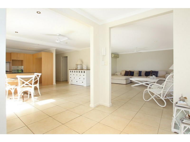 45 Coogeen Street, Bundall QLD 4217