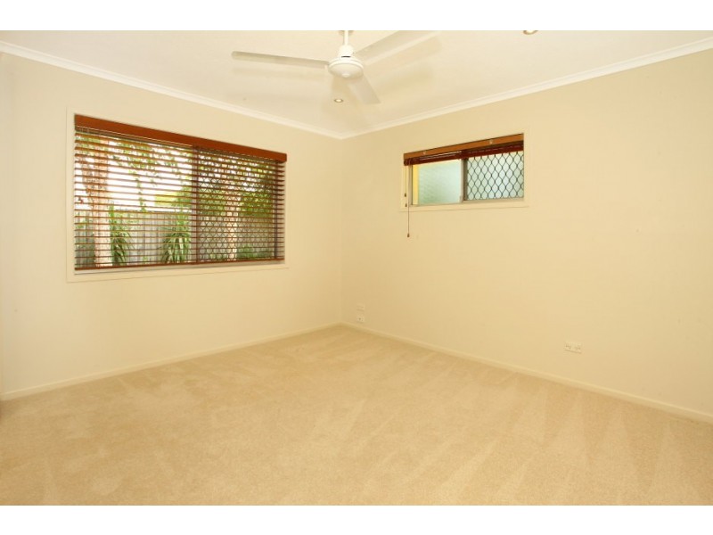 45 Coogeen Street, Bundall QLD 4217