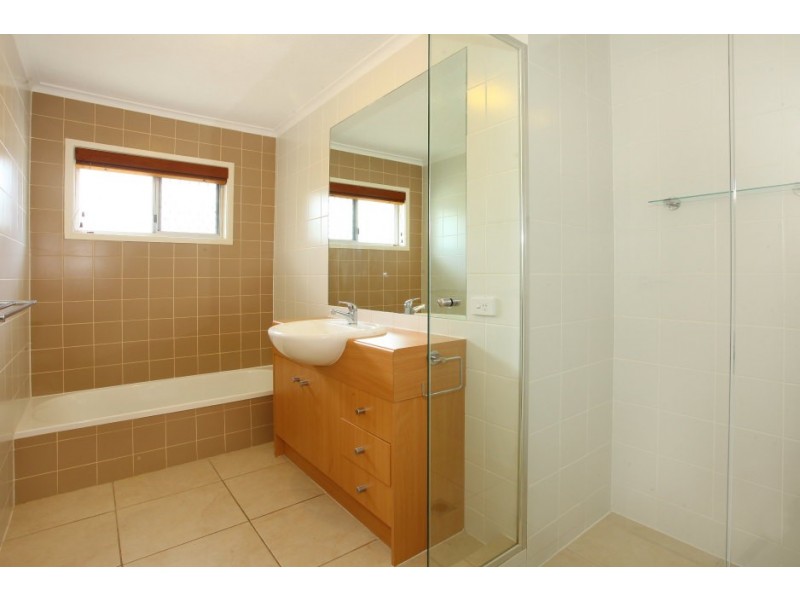 45 Coogeen Street, Bundall QLD 4217