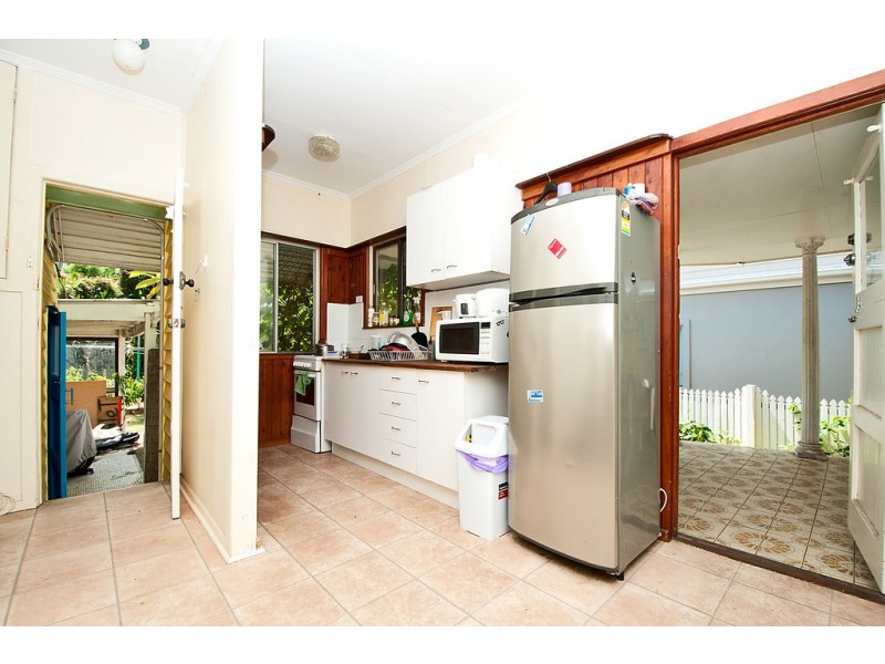 15 Thornton Street, Surfers Paradise QLD 4217