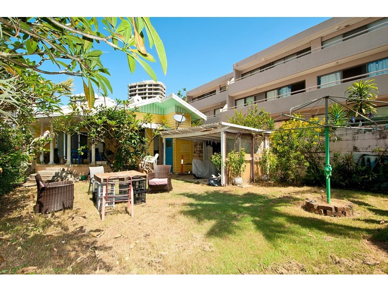 15 Thornton Street, Surfers Paradise QLD 4217