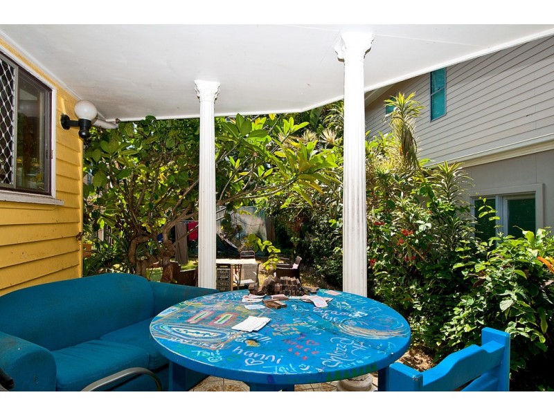 15 Thornton Street, Surfers Paradise QLD 4217