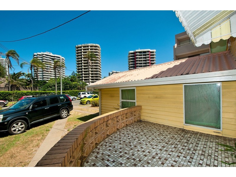 15 Thornton Street, Surfers Paradise QLD 4217