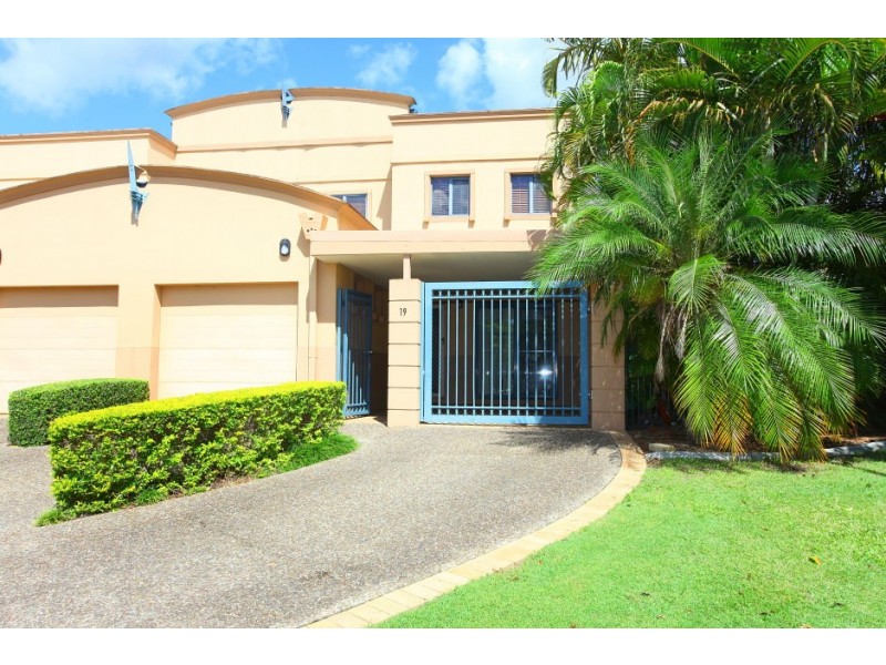 19 ‘Lake Hills’ 117 Palm Meadows Drive, Carrara QLD 4211