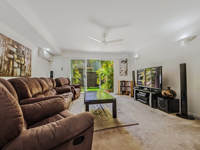 79/215 Cottesloe Drive, Mermaid Waters QLD 4218