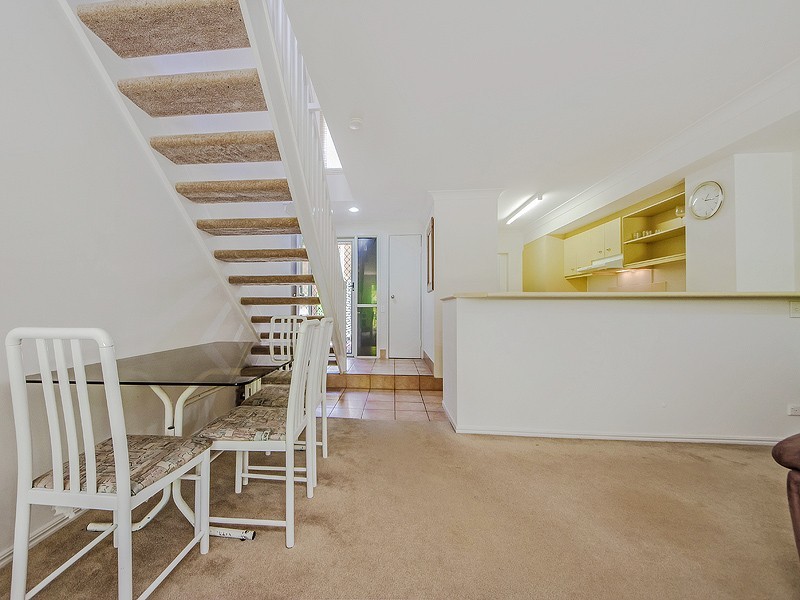 79/215 Cottesloe Drive, Mermaid Waters QLD 4218