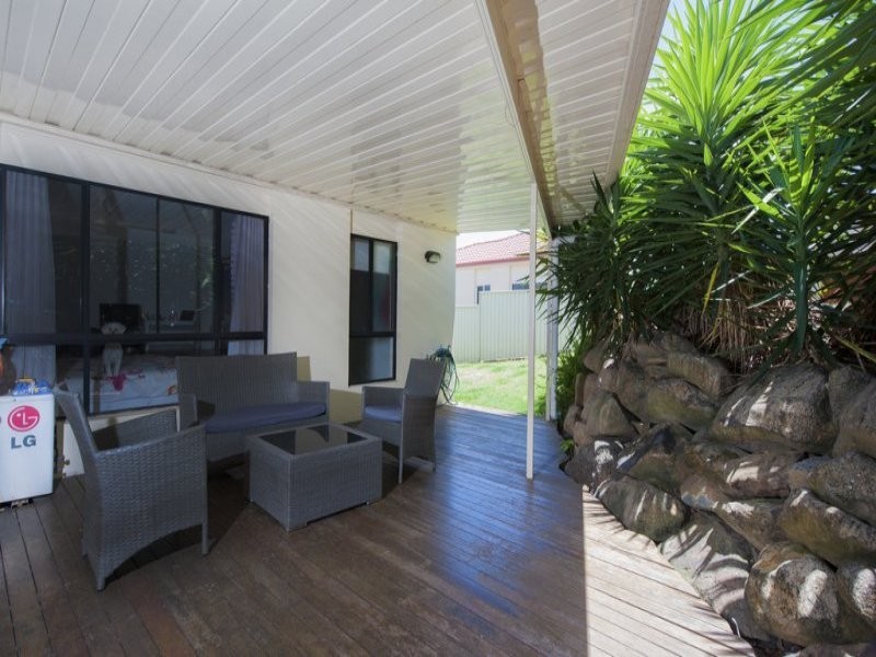 21 Respall Way, Arundel QLD 4214