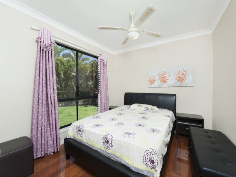 21 Respall Way, Arundel QLD 4214