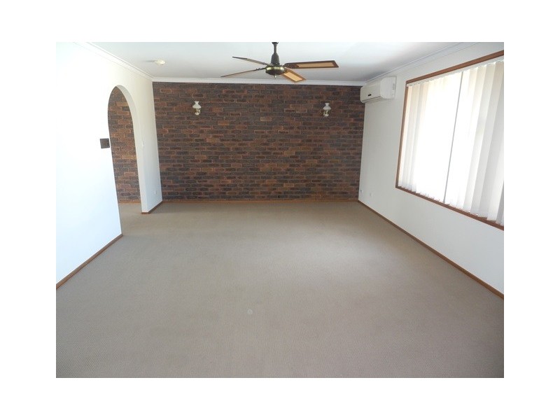 15 Delungra St, Broadbeach Waters QLD 4218