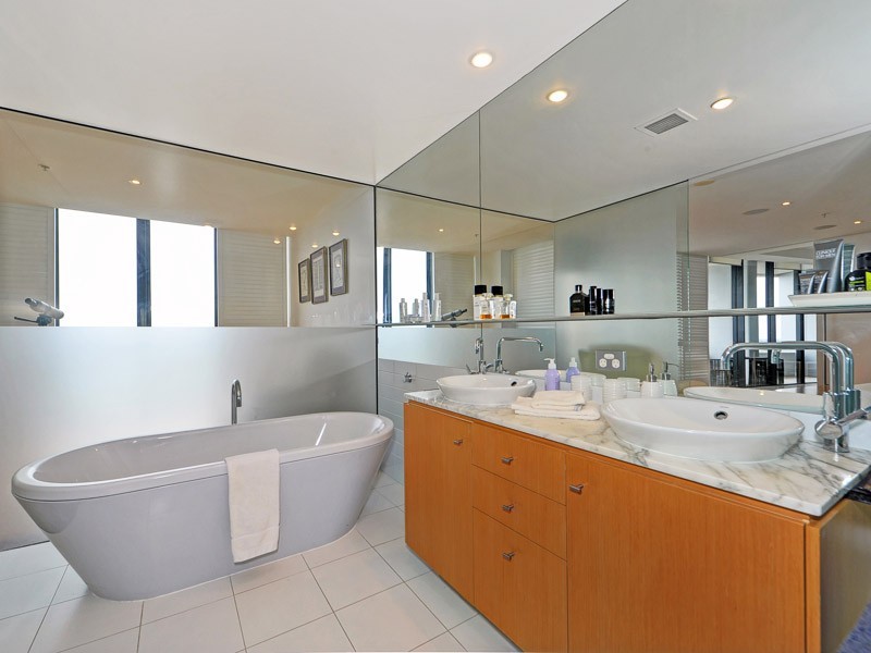 2401/17 ‘Aria’ Albert Avenue, Broadbeach QLD 4218