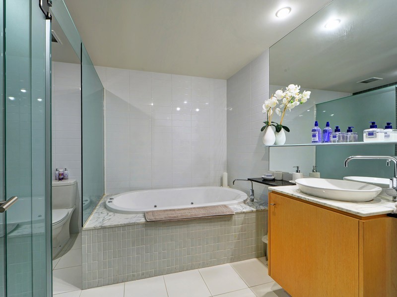 2401/17 ‘Aria’ Albert Avenue, Broadbeach QLD 4218