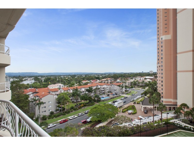 36 ‘Capricornia’ 121 Surf Parade, Broadbeach QLD 4218