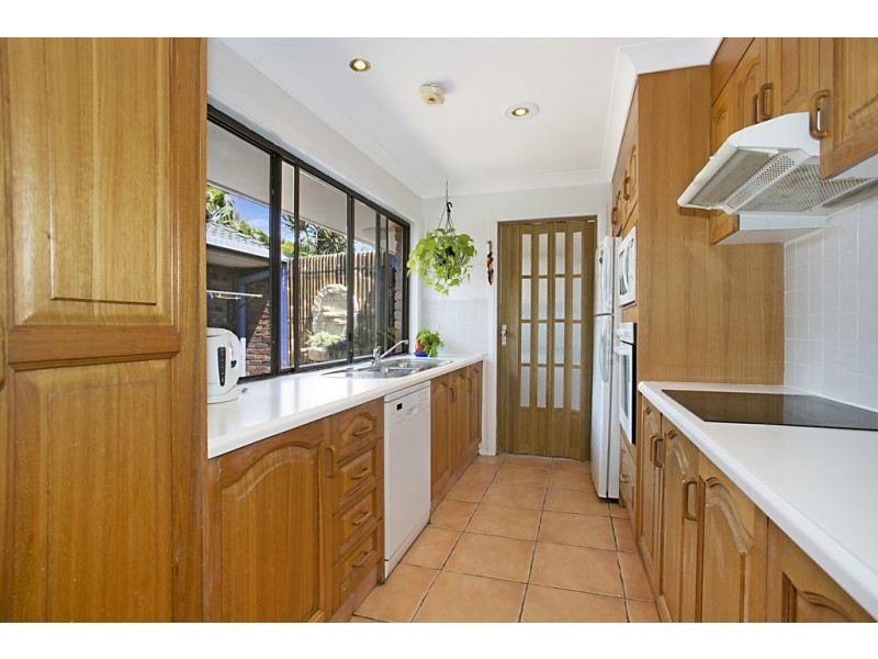 7 Oriole Court, Burleigh Waters QLD 4220