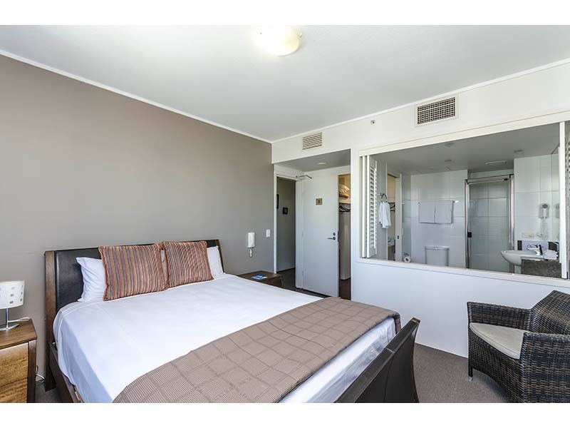 1701 ‘Broadbeach on the Park’ 2685 Gold Coast Hwy, Broadbeach QLD 4218