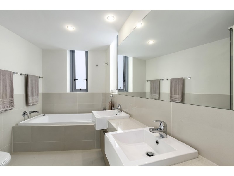 Apt 285 ‘Signature’ 135 Lakelands Drive, Merrimac QLD 4226