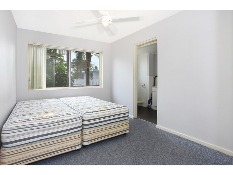 4/22 Leonard Avenue, Surfers Paradise QLD 4217