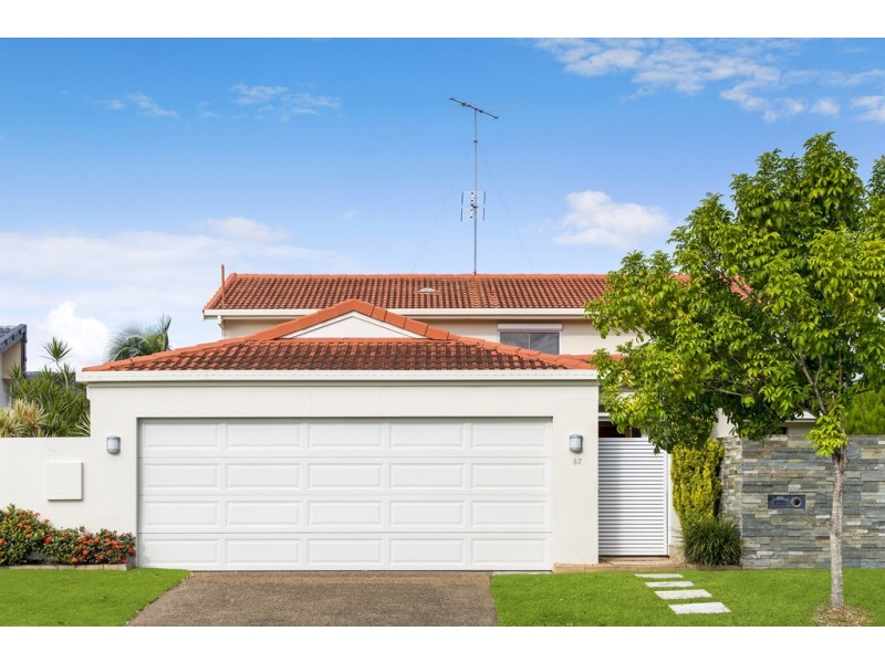 67 Campbell Street, Sorrento QLD 4217