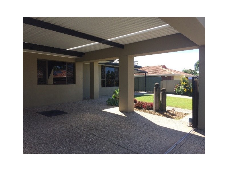 11 Mackay Place, Burleigh Waters QLD 4220