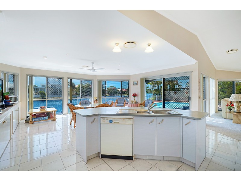 4 Warriewood Place, Robina QLD 4226