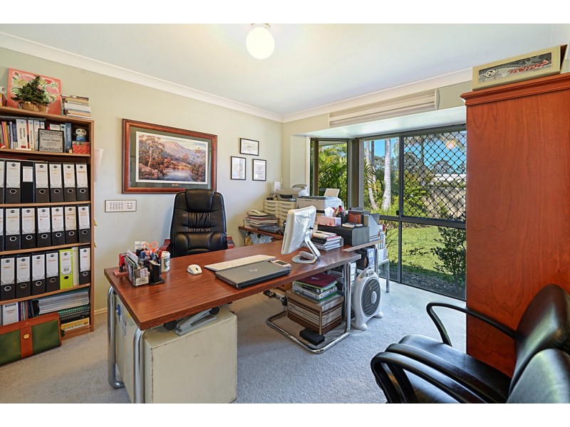 4 Warriewood Place, Robina QLD 4226