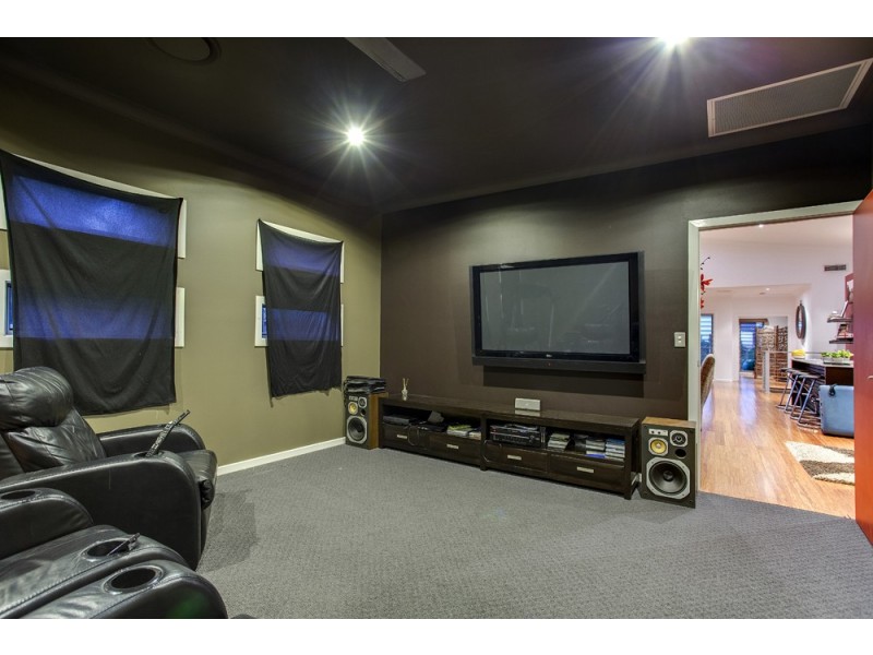 12 Koolang Crescent, Reedy Creek QLD 4227