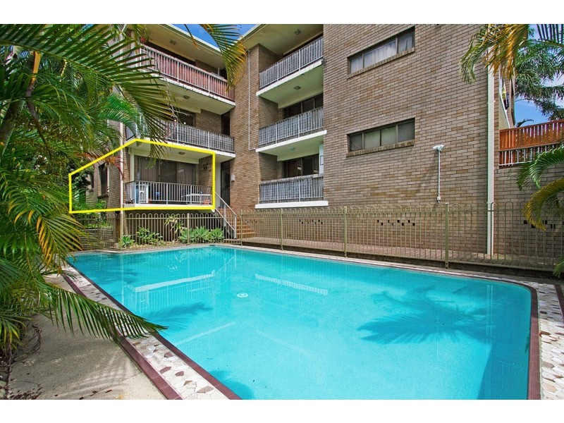 2 ‘Cascade Lodge’ 16 Rosewood Avenue, Broadbeach QLD 4218