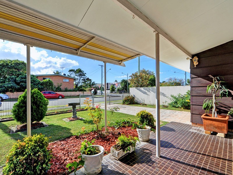 14 Dawn Parade, Miami QLD 4220