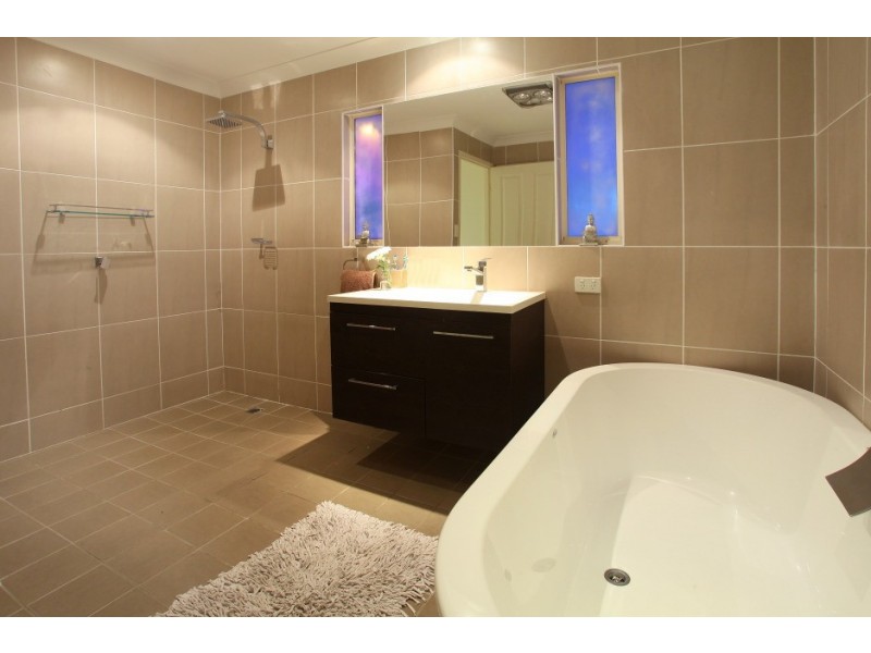 13 Kilburn Street, Robina QLD 4226