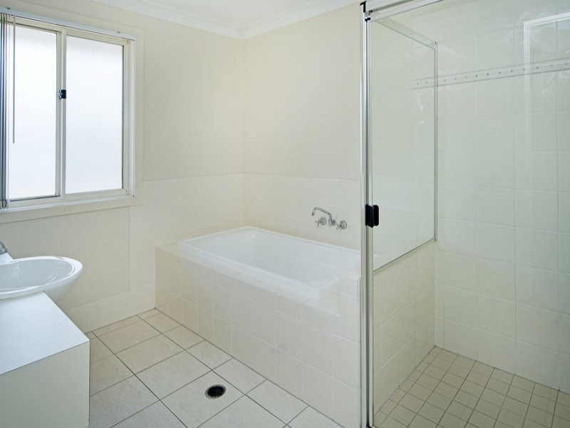 10 Silver Gull Street, Coomera QLD 4209