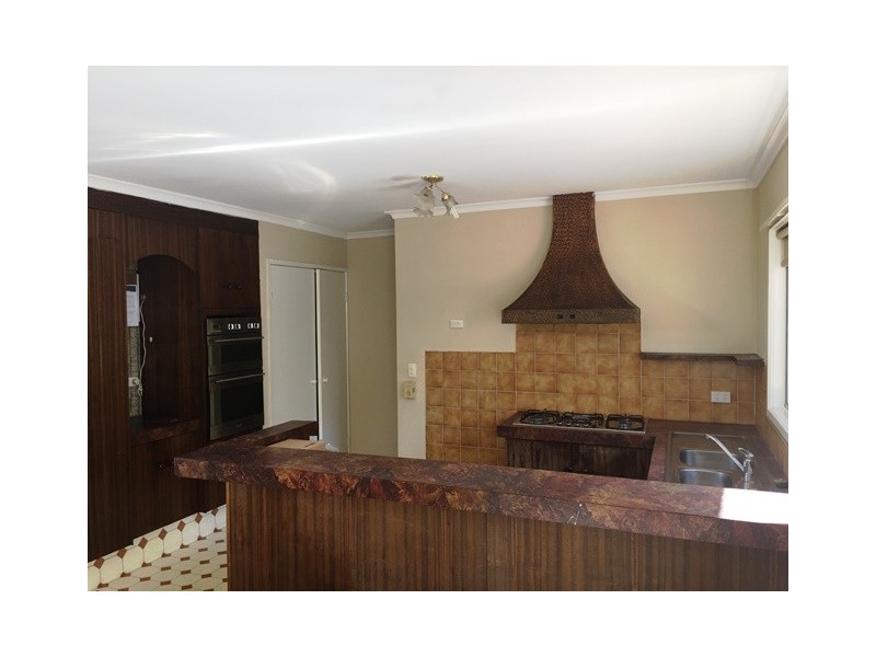 1/41 Darrambal Street, Chevron Island QLD 4217