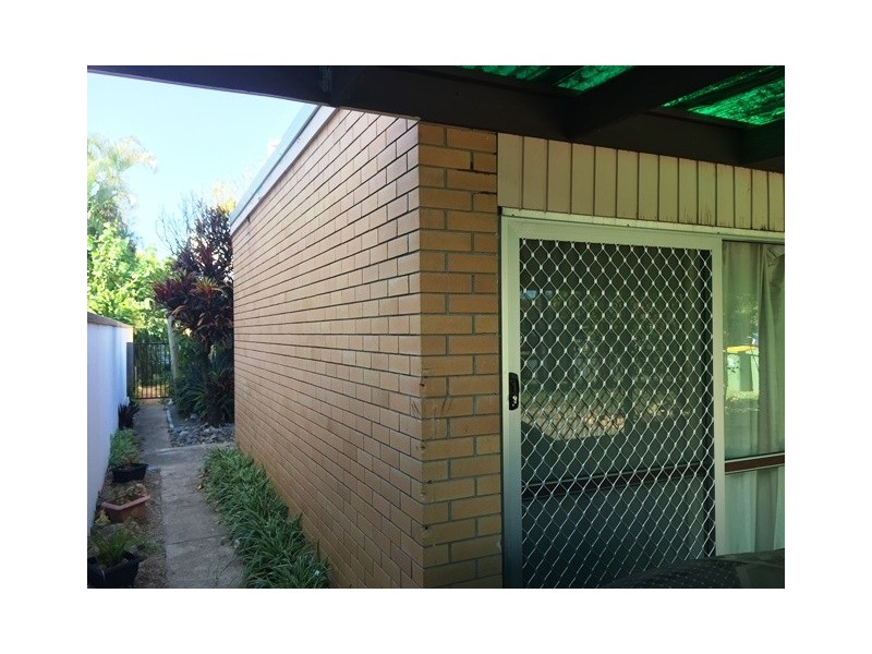 1/41 Darrambal Street, Chevron Island QLD 4217