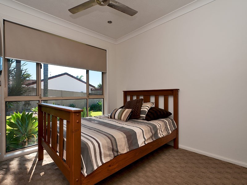 33 Hickey Way, Carrara QLD 4211