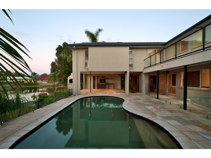 7 Clipper Boulevard, Clear Island Waters QLD 4226