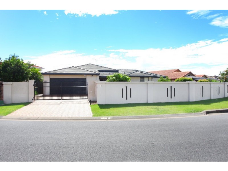 27 Santabelle Crescent, Clear Island Waters QLD 4226
