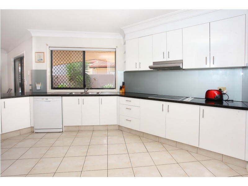 27 Santabelle Crescent, Clear Island Waters QLD 4226