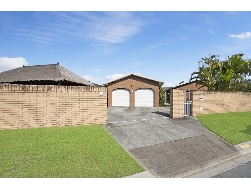 4 Plumosa Court, Mermaid Waters QLD 4218