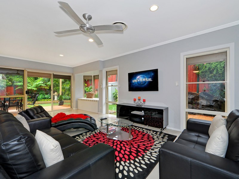 8 Musa Street, Ashmore QLD 4214