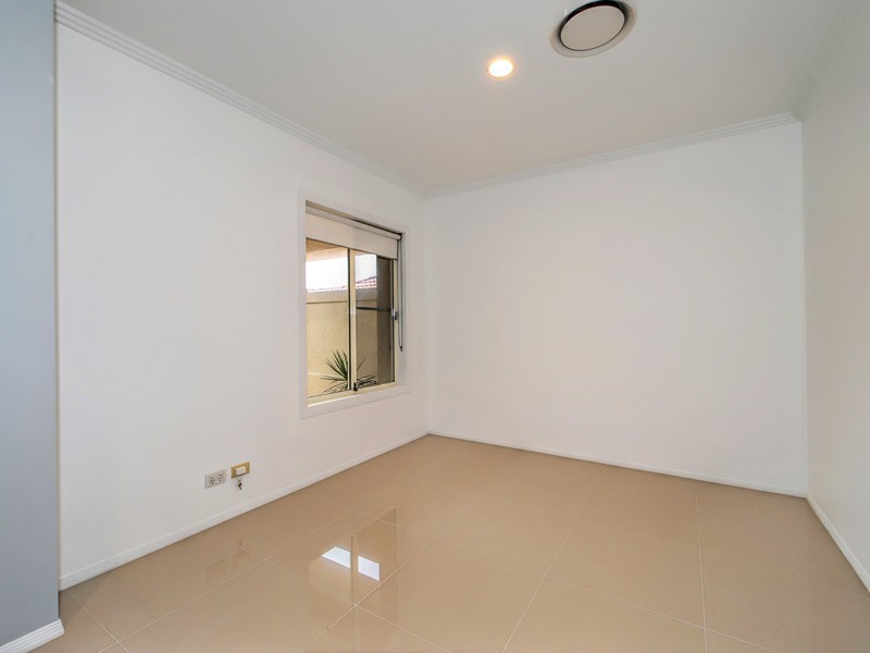 8 Musa Street, Ashmore QLD 4214