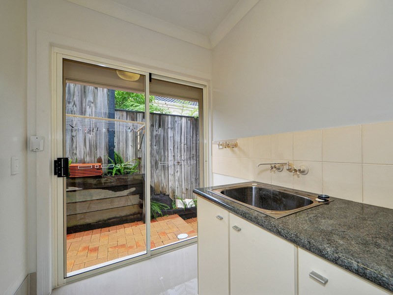 8 Musa Street, Ashmore QLD 4214