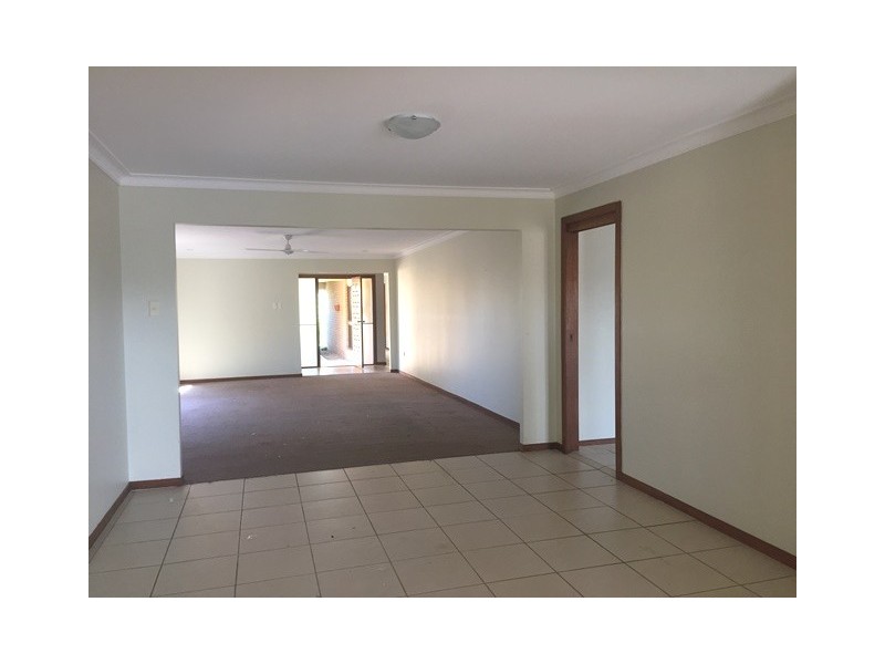 1 Alma Street, Broadbeach Waters QLD 4218