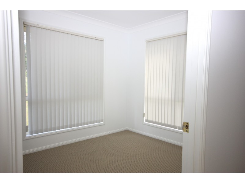 63 Vaughan Drive, Ormeau QLD 4208