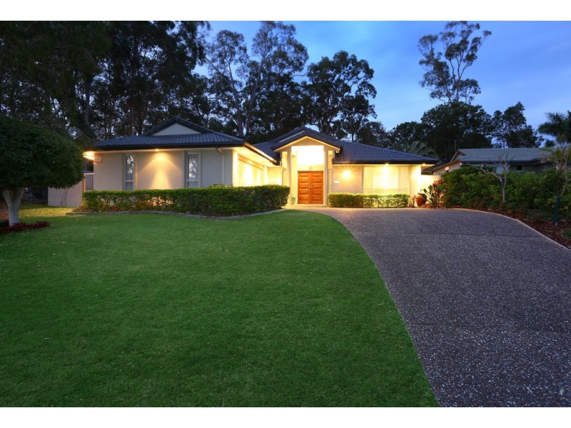 137 Camberwell Circuit, Robina QLD 4226