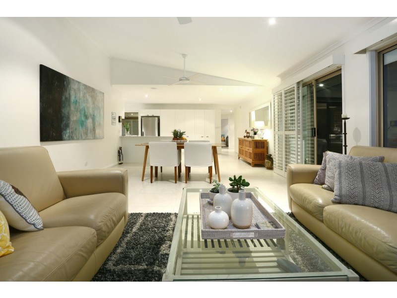 137 Camberwell Circuit, Robina QLD 4226