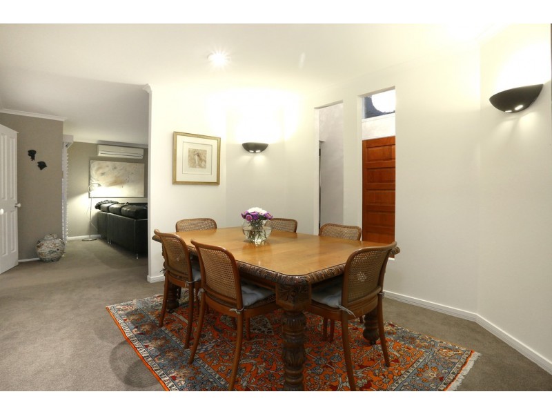 137 Camberwell Circuit, Robina QLD 4226