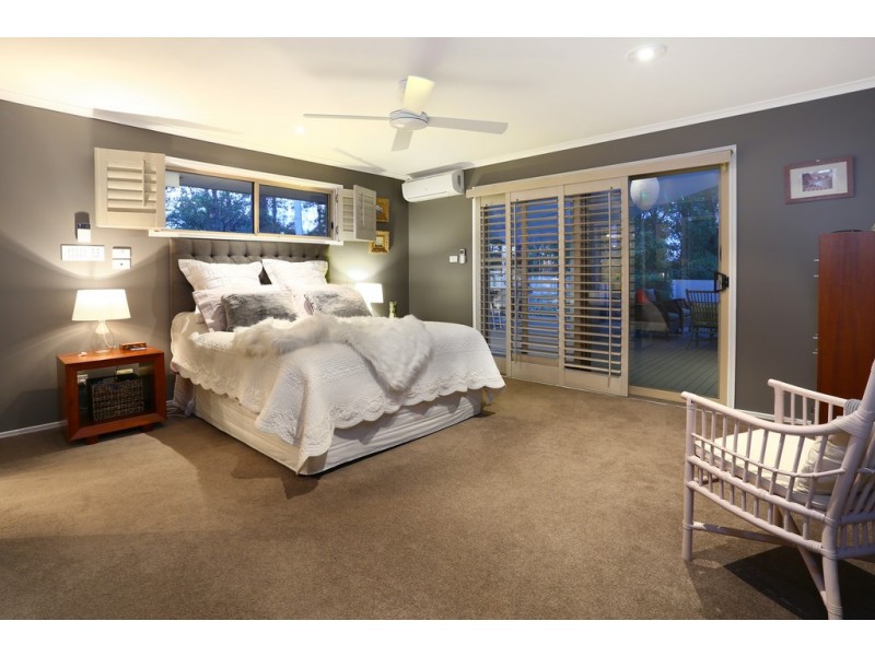 137 Camberwell Circuit, Robina QLD 4226